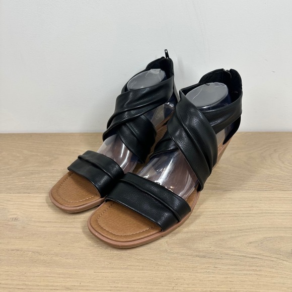 Sofft Shoes - Eurosoft by Sofft Ginnifer Sandals Womens 11 Black Wedge Heel Strappy Comfort
